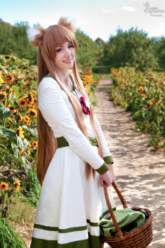 Cosplay Blog: Holo from Spice & Wolf Cosplayer: whiskeypeak 
Photographer: Sweet Sensation P ...