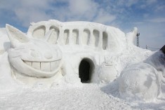 Snow sculpture with tunnel themed after the movie “My Neighbor Totoro”