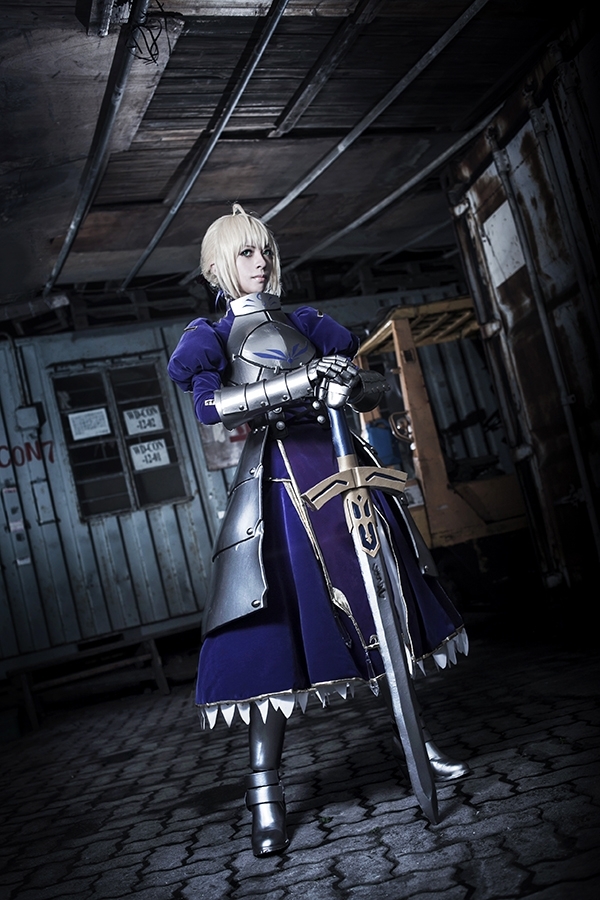 cosplay: YUI as Saber of Fate/Zero